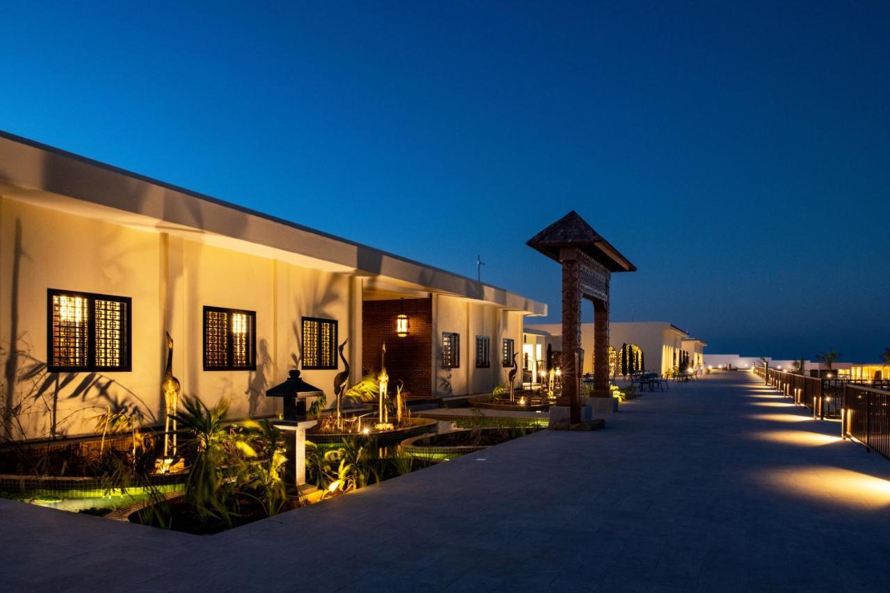 Отель The Mora Zanzibar Матемве Экстерьер фото The resort at night