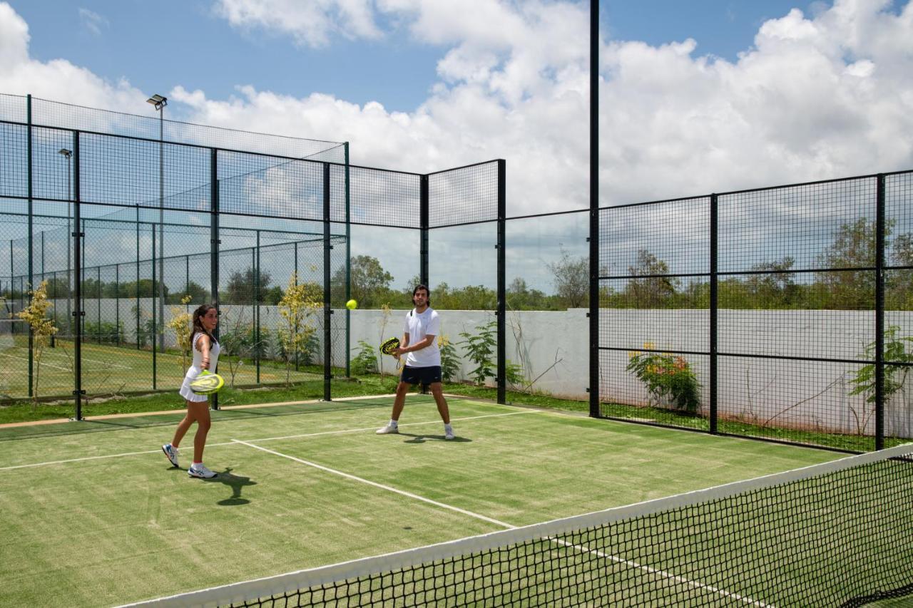 Отель The Mora Zanzibar Матемве Экстерьер фото A paddle tennis court